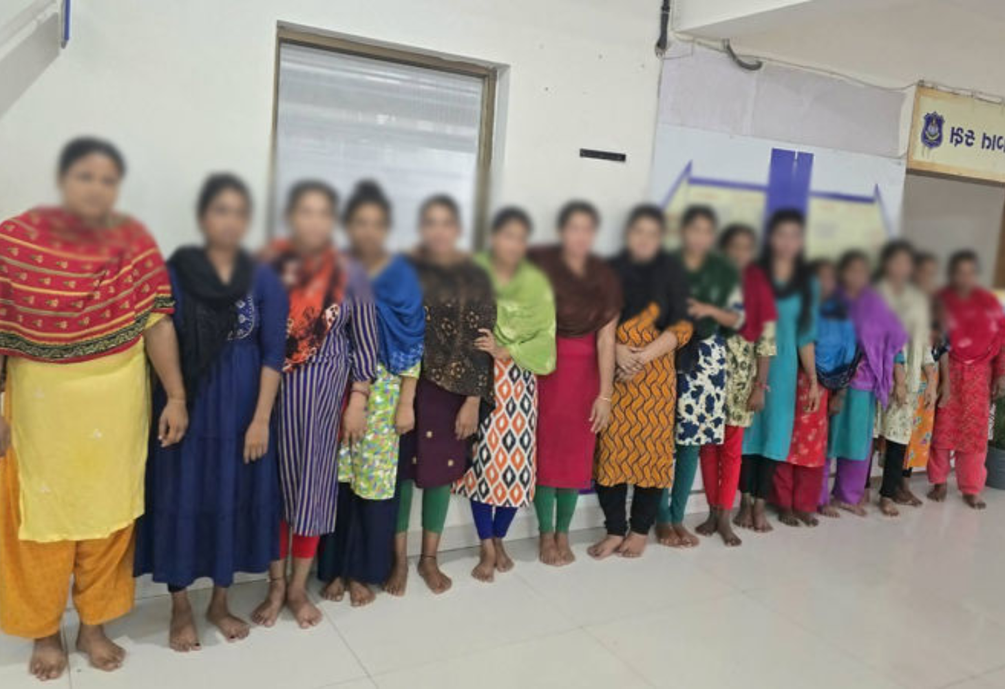 અમદાવાદમાં ગેરકાયદે રહેતા 17 બાંગ્લાદેશી ઝડપાયા