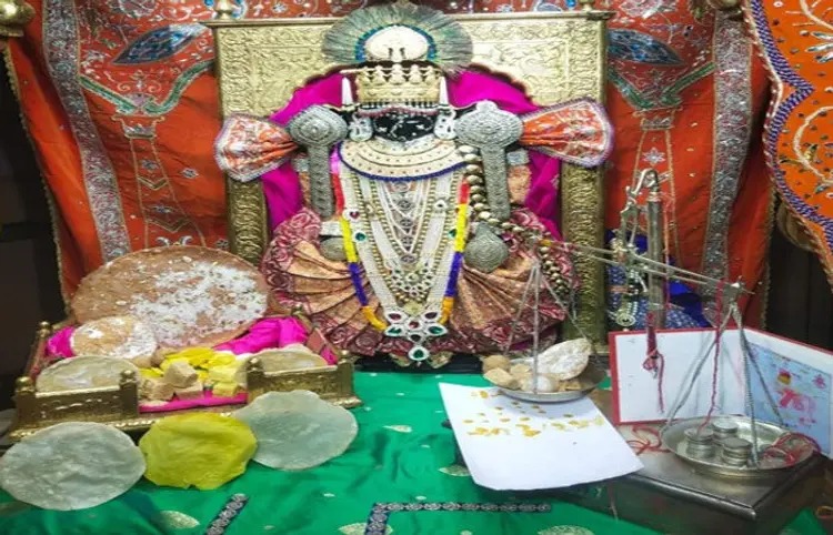યાત્રાધામ દ્વારકામાં જગત મંદિરે પરંપરાગત ઉજવણી