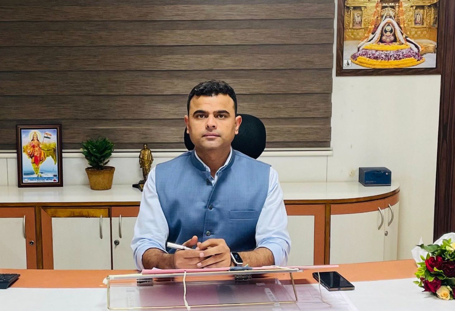 રાજકોટના નવા કલેક્ટર તરીકે ડૉ. ઓમ પ્રકાશે સંભાળ્યો ચાર્જ