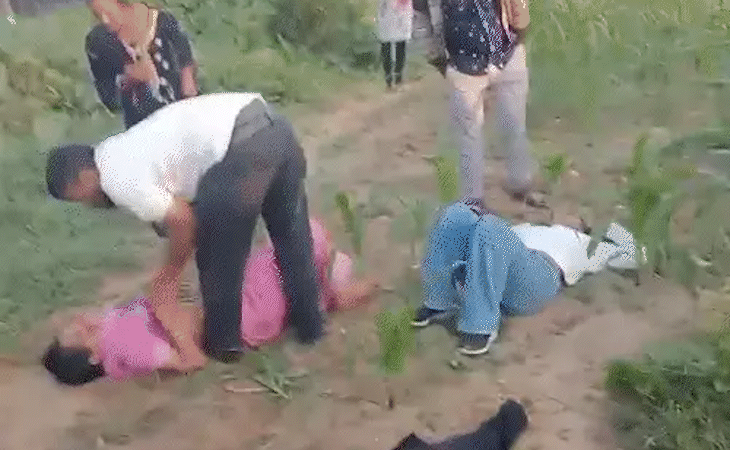 ગોધરા અકસ્માત: રેલિંગ કૂદીને કાર ફંગોળાઈ