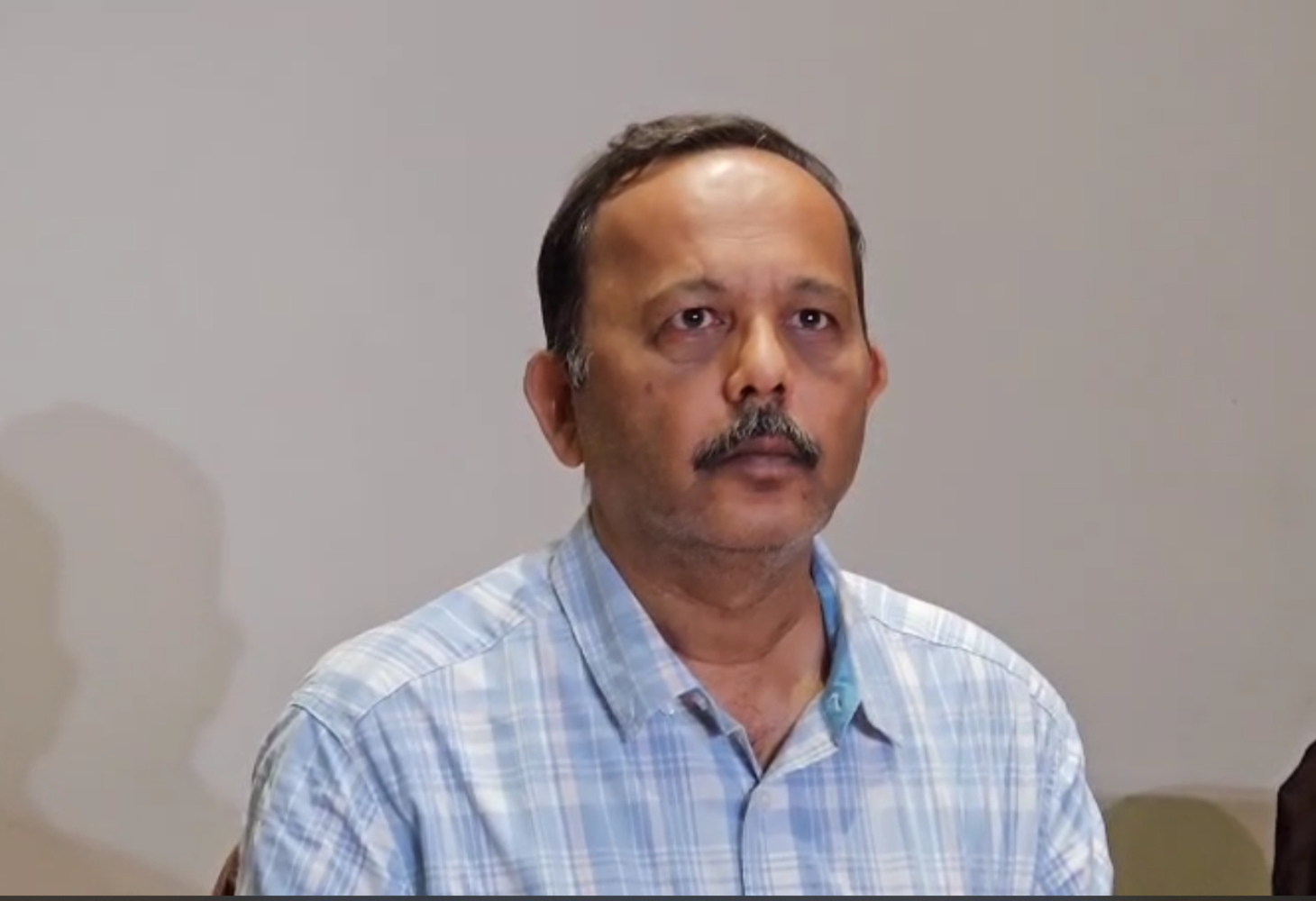 "NMCનો વહીવટ ખાડે ગયો", મેડિકલ કોલેજોની માન્યતા અટકી, વિદ્યાર્થીઓનું ભવિષ્ય અંધકારમાં!